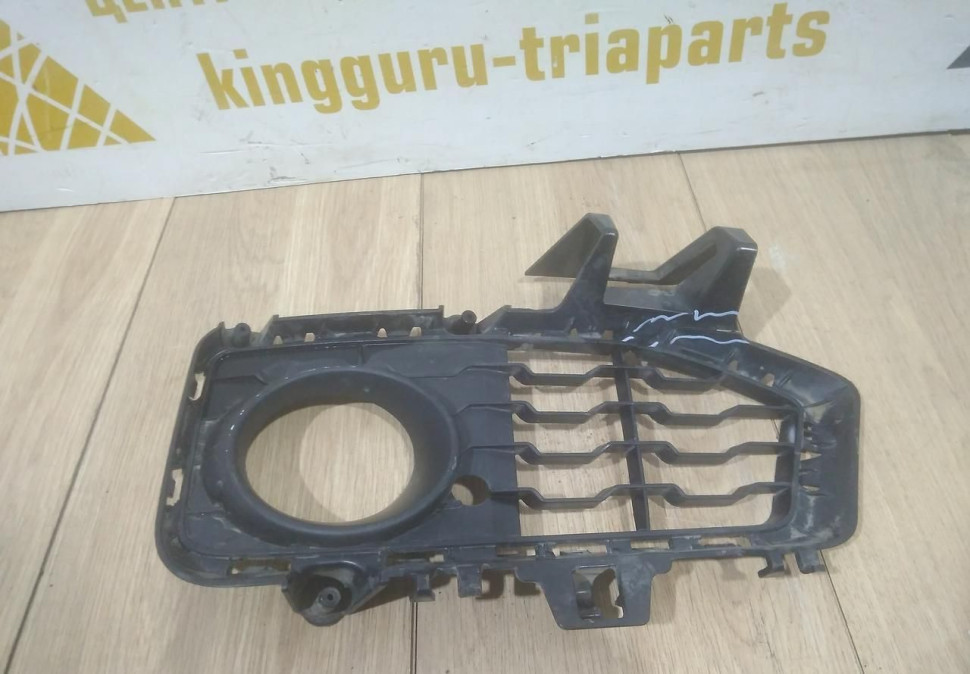 Решетка переднего бампера левая бу BMW 4 F32 M-Pack OEM 51118054507