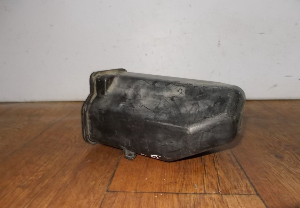 Абсорбер топливный бу Skoda Octavia A5 OEM 1K0201813