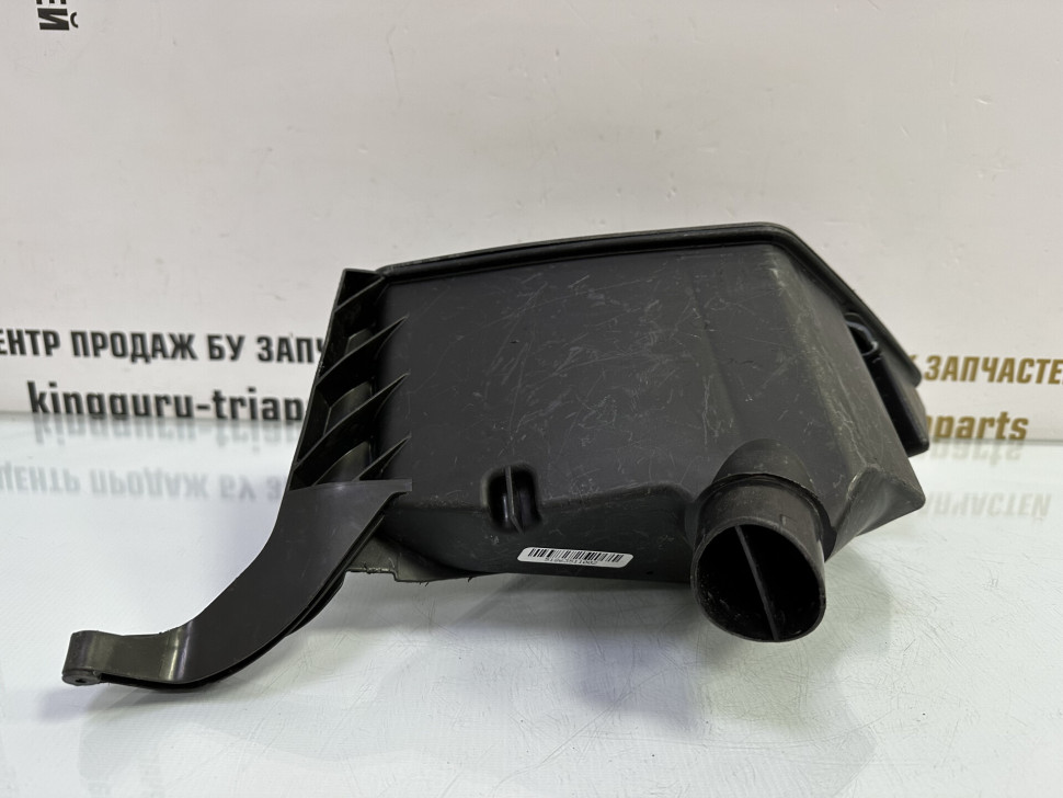 Резонатор воздушного фильтра BMW X3 G01 OEM 51863511002 Резонатор воздушного фильтра BMW X3 G01 OEM 51863511002