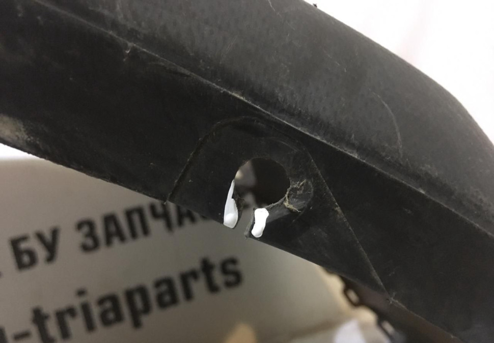 Бампер передний Subaru XV oem 57704FJ011 (Скл-3)