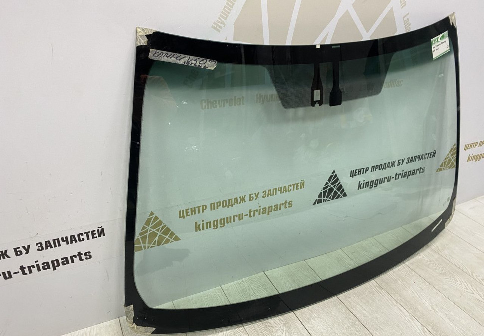 Лобовое стекло Toyota Camry V50 2011- Лобовое стекло Toyota Camry V50 2011-