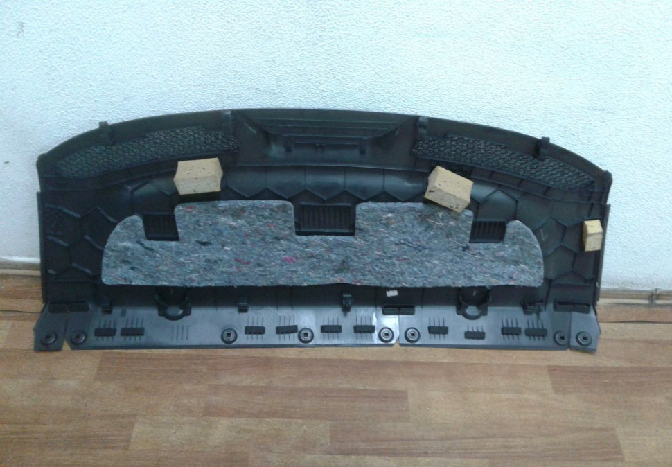 Обивка задней полки Volkswagen Polo седан oem 6RU863413 (скл-3) Обивка задней полки Volkswagen Polo седан oem 6RU863413 (скл-3)
