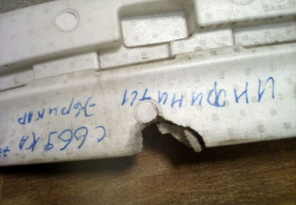 Абсорбер переднего бампера Infiniti FX35 (S51) 08- Oem 850901CA01 (отлом мал части) (скл 3)