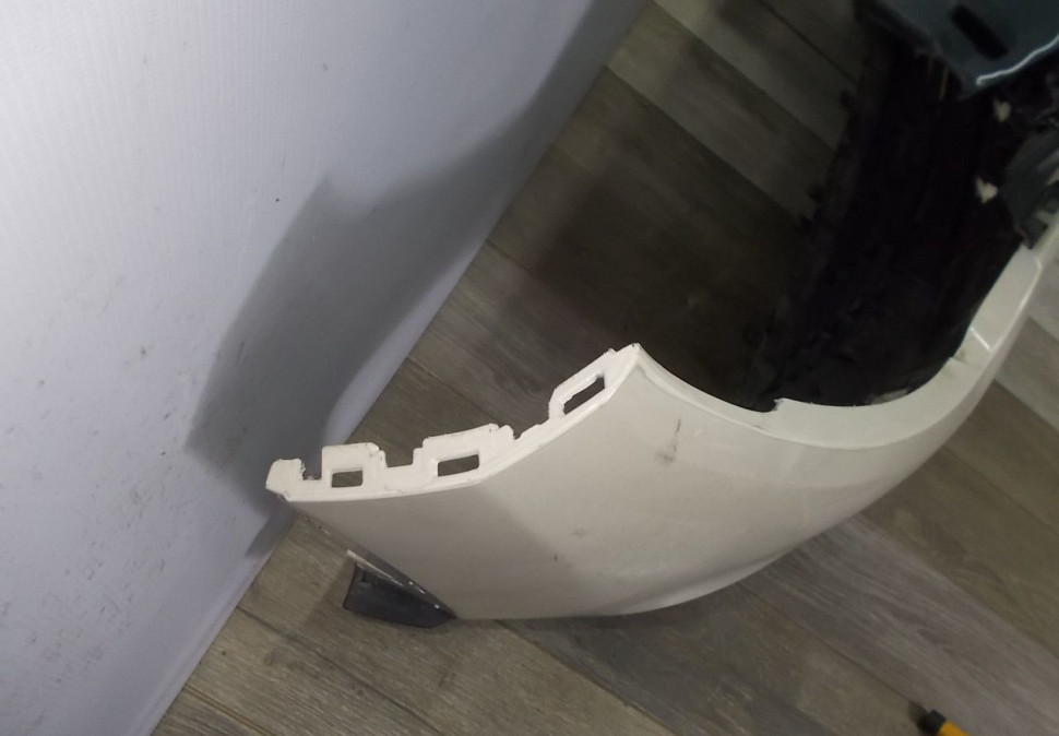 Бампер передний бу Renault Kaptur OEM 620222180R Бампер передний бу Renault Kaptur OEM 620222180R