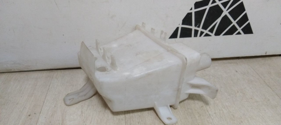 Бачок омывателя Chevrolet Aveo T200 oem 96543077 (скл-3) Бачок омывателя Chevrolet Aveo T200 oem 96543077 (скл-3)