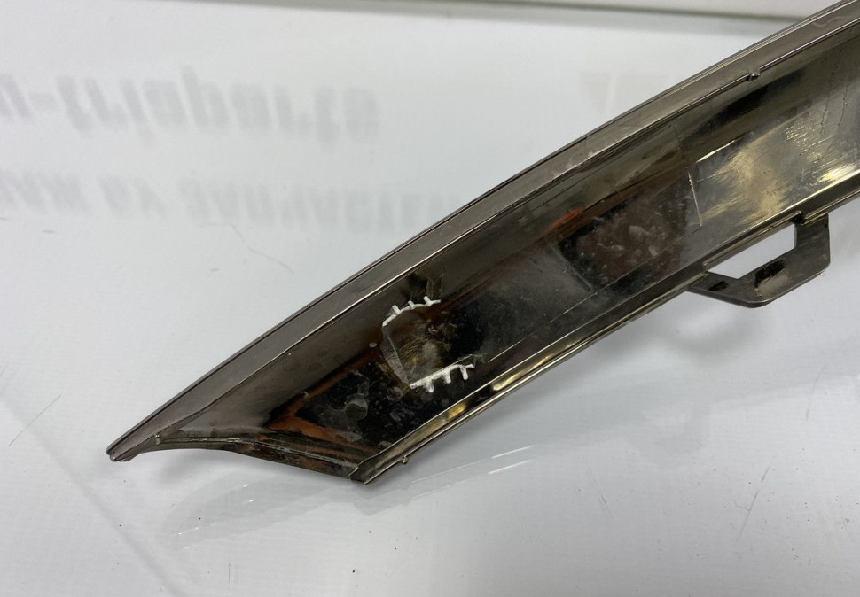 Молдинг заднего бампера правый Hyundai Santa Fe 4 2018> oem 86692S1010