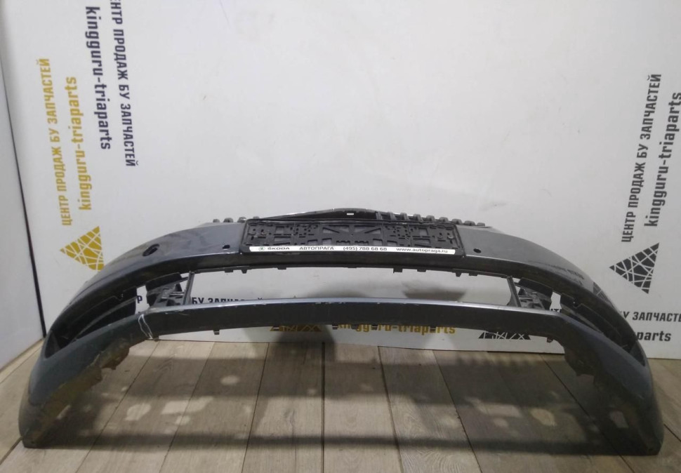 Бампер передний бу Skoda Octavia A7 OEM 5E0807221