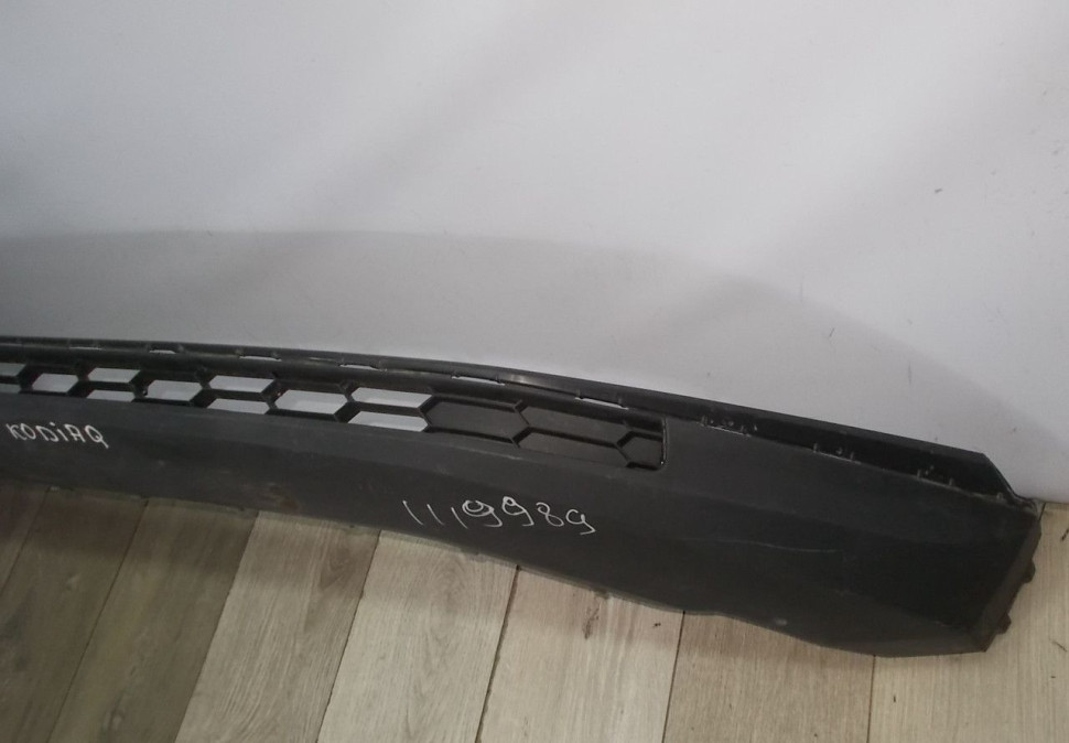 Спойлер переднего бампера бу Skoda Kodiaq OEM 565807061 (В)