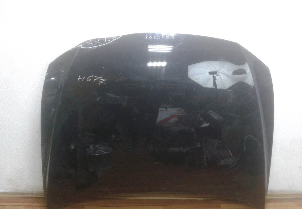 Капот Volkswagen Passat B8 oem 3G0823155 (вмятина)