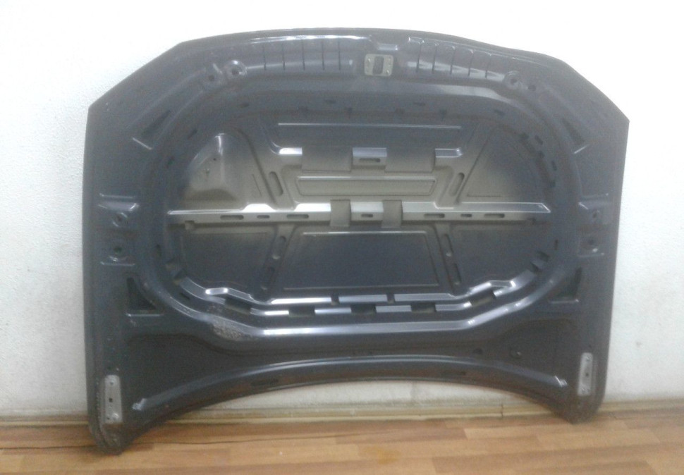 Капот Volkswagen Passat B8 oem 3G0823155 (вмятина) Капот Volkswagen Passat B8 oem 3G0823155 (вмятина)
