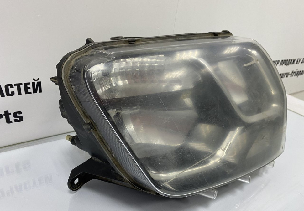 Фара правая Renault Duster рестайлинг OEM 260107307R