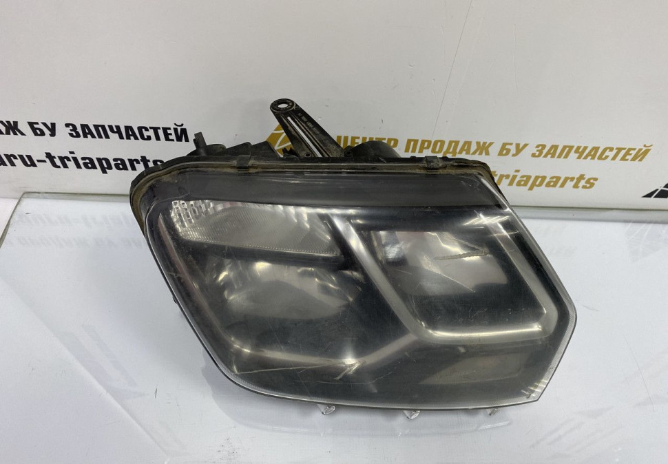 Фара правая Renault Duster рестайлинг OEM 260107307R