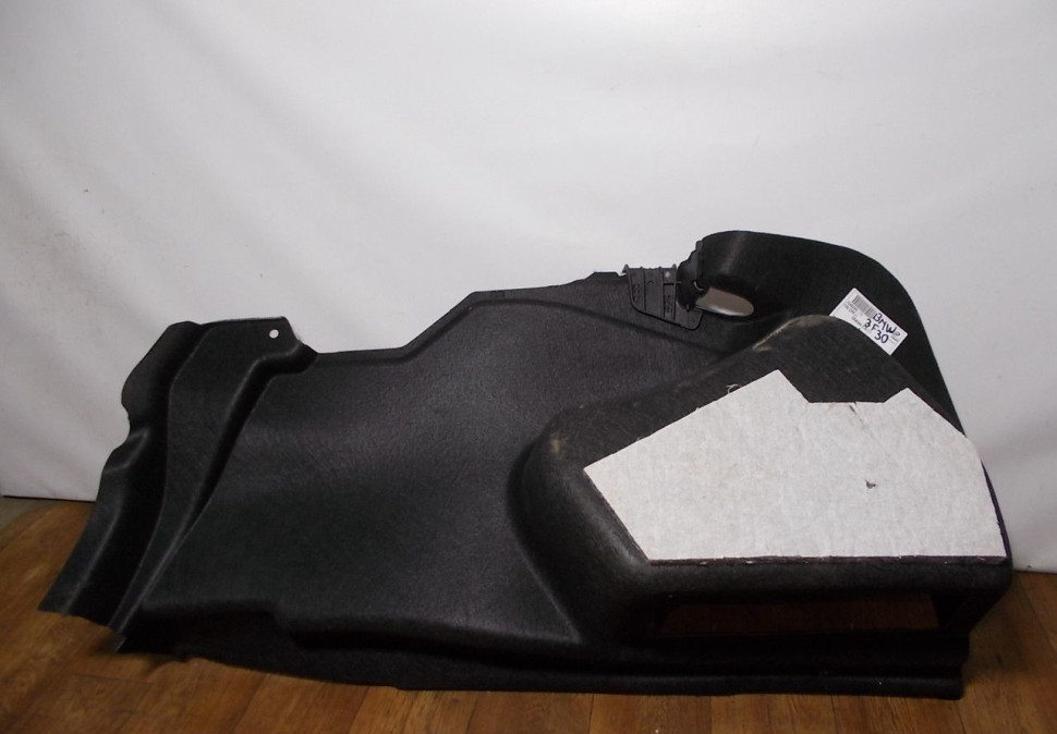 Обивка багажника левая бу BMW 3 F30 OEM 7246295 Обивка багажника левая бу BMW 3 F30 OEM 7246295