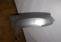 Крыло переднее правое бу Renault Duster OEM 631007297R