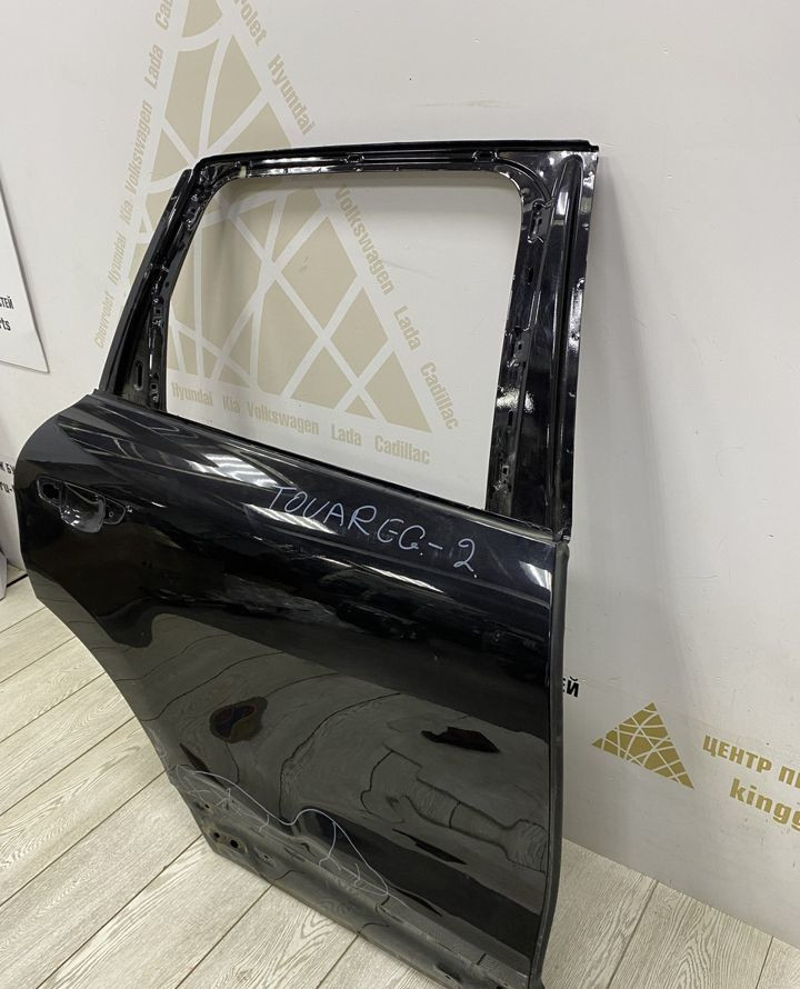 Дверь задняя правая Volkswagen Touareg 2 NF 2010 OEM 7P0833056A Дверь задняя правая Volkswagen Touareg 2 NF 2010 OEM 7P0833056A