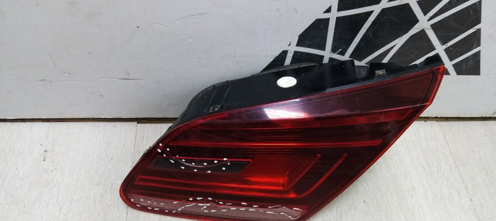 Фонарь правый внутренний LED Volkswagen Passat CC рест (12-18) oem 3C8945308P Фонарь правый внутренний LED Volkswagen Passat CC рест (12-18) oem 3C8945308P