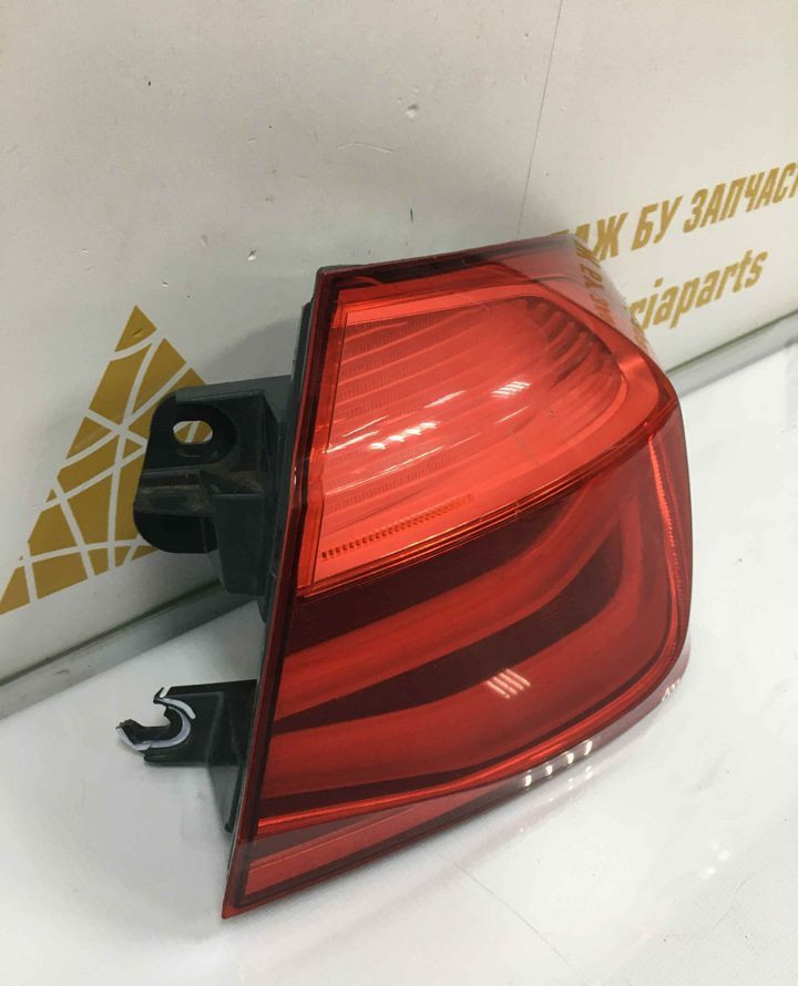 Фонарь правый внешний BMW 3 F30 рестайлинг OEM 63217369118