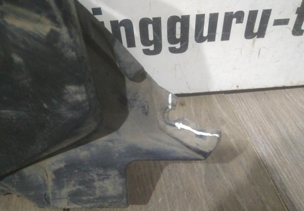 Пыльник переднего бампера бу Skoda Superb 3 OEM 3V0807611