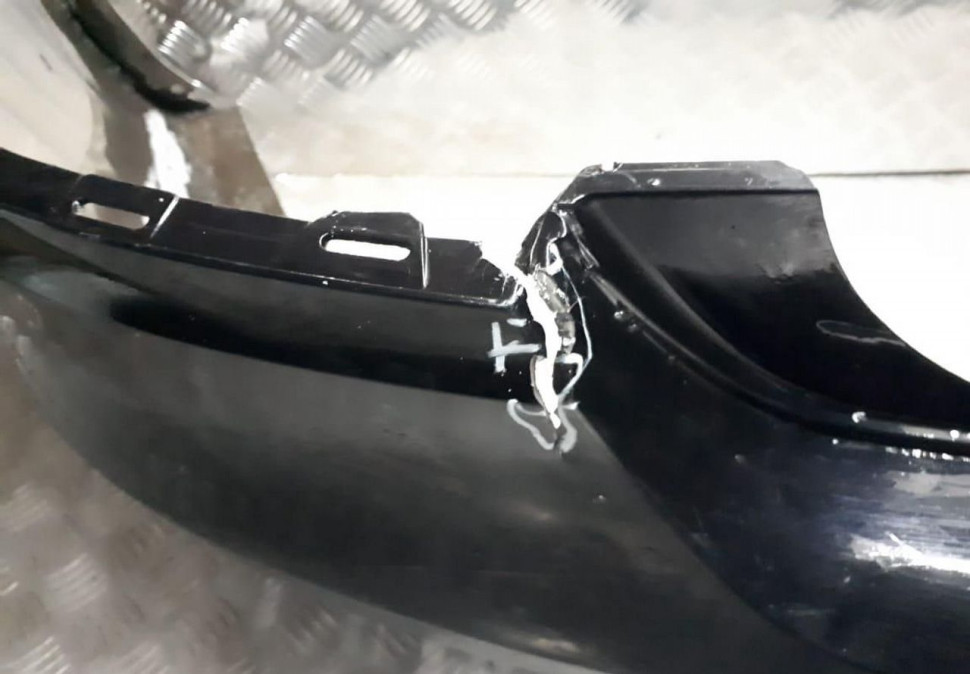 Бампер задний Volkswagen Polo 5 Sedan (15>) oem 6RU807421D