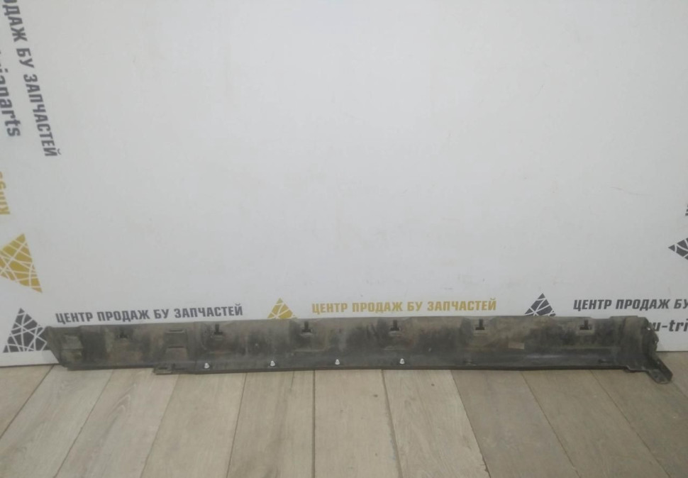 Порог правый бу Renault Sandero Stepway 2 OEM 764266165R Порог правый бу Renault Sandero Stepway 2 OEM 764266165R