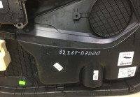 Обивка двери правая передняя Hyundai Tucson 3 2015 OEM 82361D7000