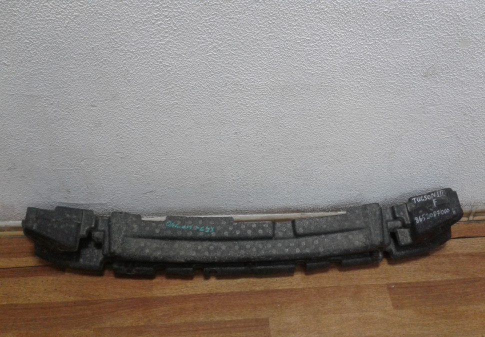 Абсорбер переднего бампера Hyundai Tucson 3 oem 86520d7000