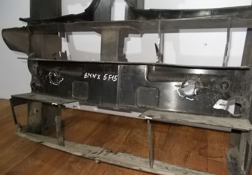 Воздуховод радиатора бу BMW X5 F15 OEM 51747343798