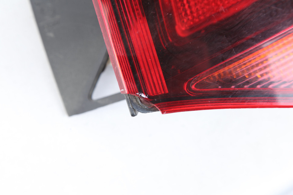 Фонарь задний правый бу Opel Astra J универсал OEM 13282243