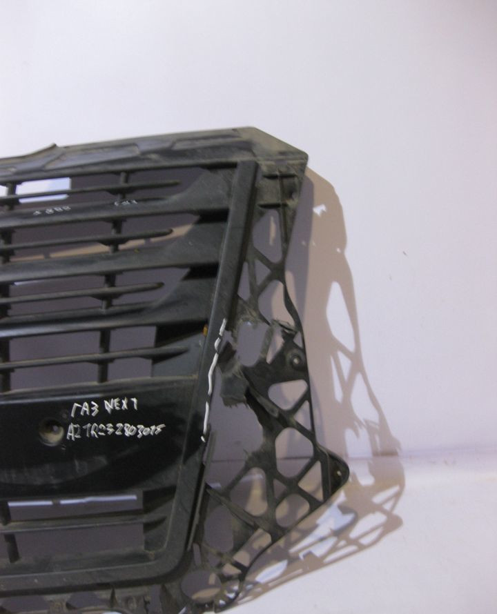 Решётка радиатора Gazel NEXT oem A21R232803015 (слом часть) (скл-3) Решётка радиатора Gazel NEXT oem A21R232803015 (слом часть) (скл-3)