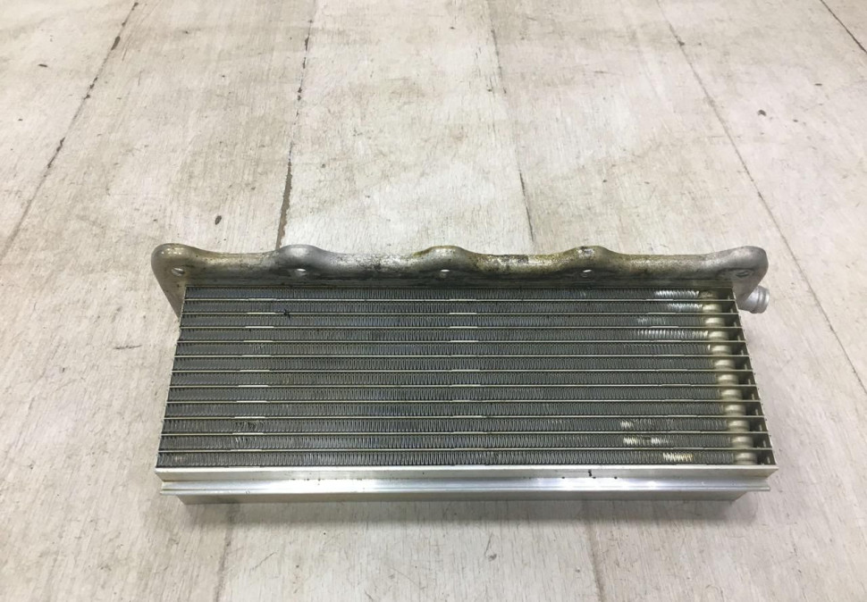 Радиатор интеркулера Skoda Octavia A7 1.4 OEM 04E145749F