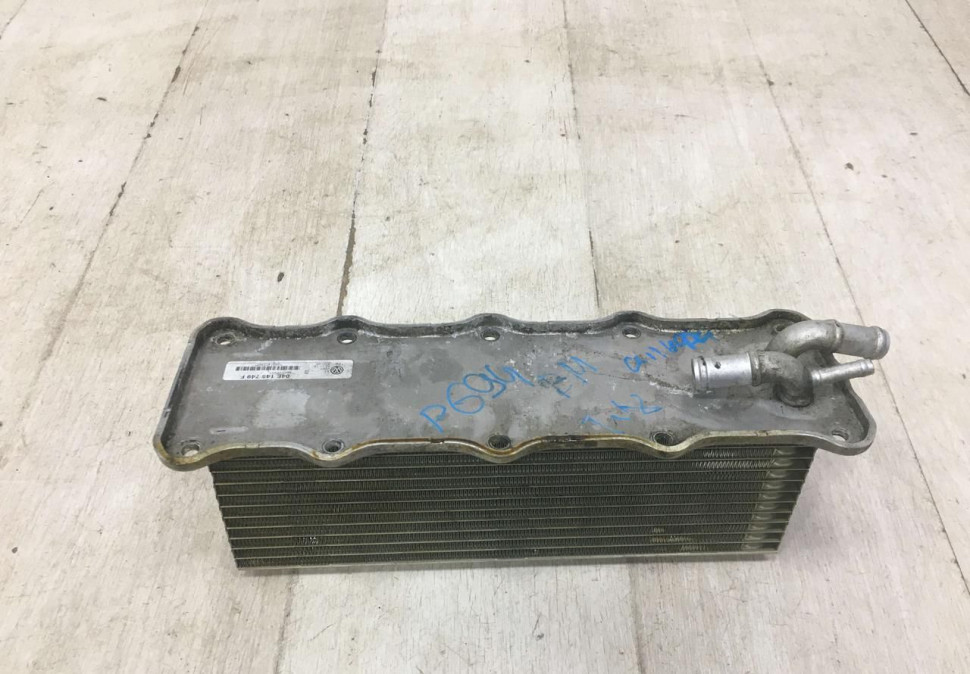 Радиатор интеркулера Skoda Octavia A7 1.4 OEM 04E145749F