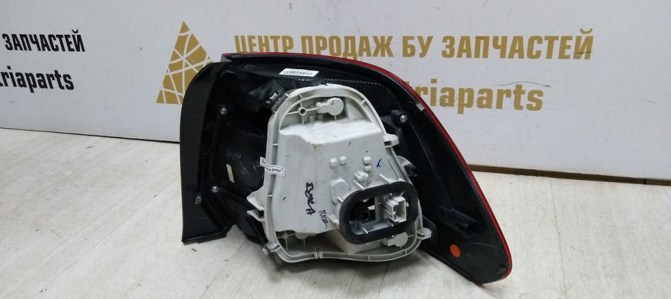 Фонарь левый Volkswagen Polo 5 рест 15-20 oem 6RU945095M