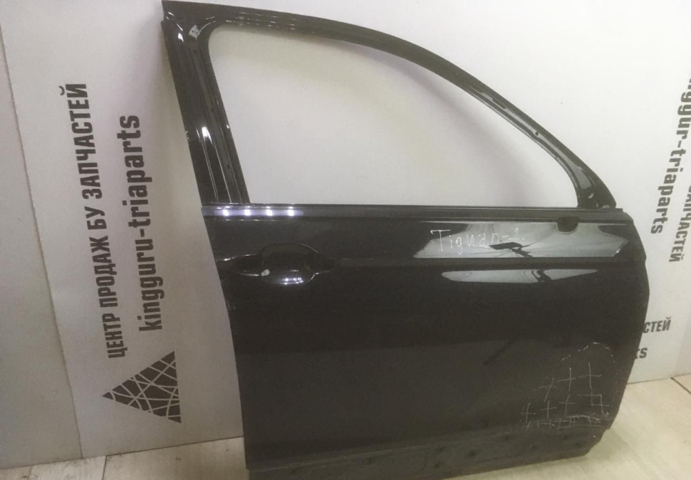 Дверь передняя правая Volkswagen Tiguan 2 oem 5NA831056k Дверь передняя правая Volkswagen Tiguan 2 oem 5NA831056k