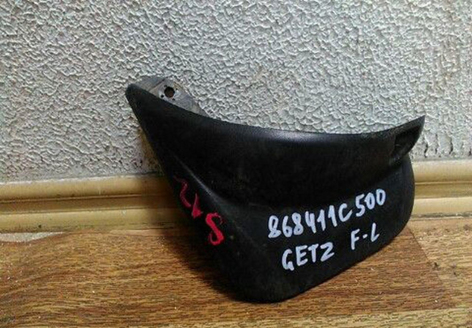 Брызговик передний левый Hyundai Getz oem 868411c500
