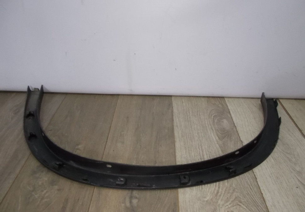 Молдинг крыла задний левый бу BMW X1 F48 OEM 51777332339