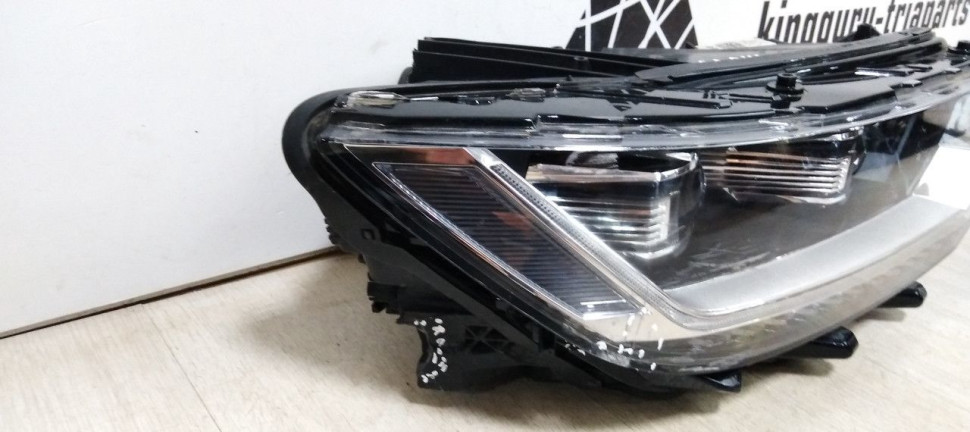 Фара правая Volkswagen Passat B8 oem 3g1941082g