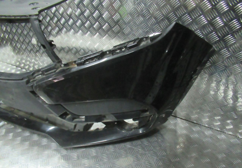 Бампер передний Lada X-Ray oem 620228136R Бампер передний Lada X-Ray oem 620228136R