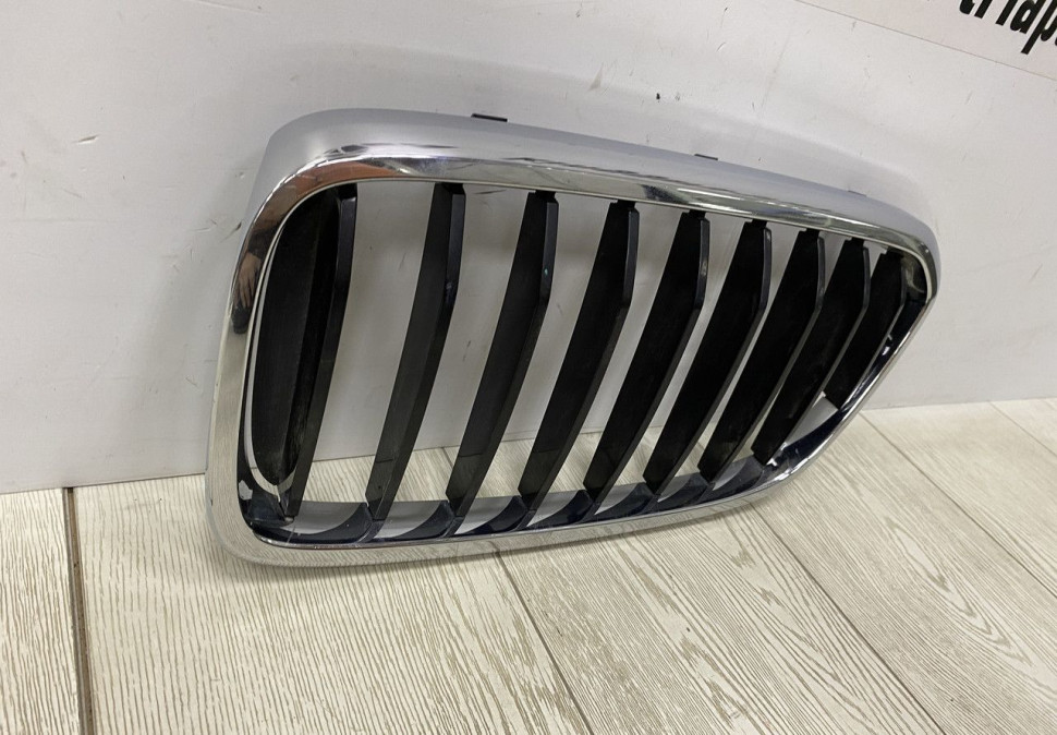 Решетка радиатора левая BMW 6 G32 OEM 51137412421 Решетка радиатора левая BMW 6 G32 OEM 51137412421