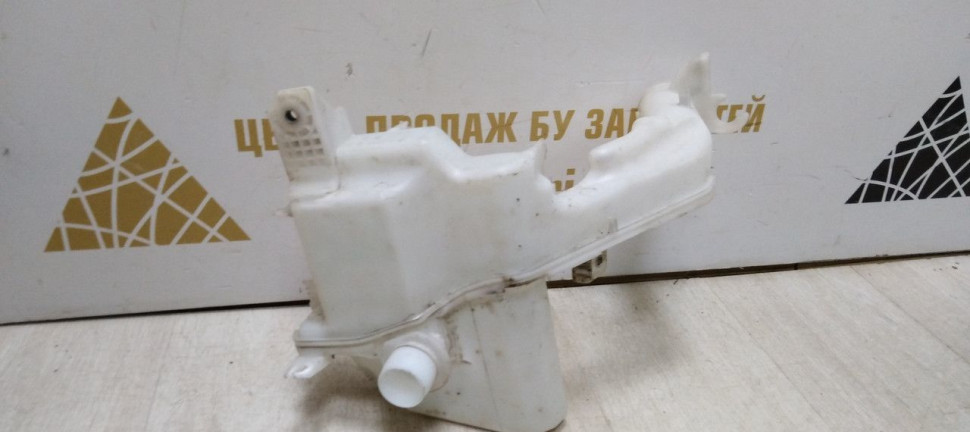 Бачок омывателя Volkswagen Passat СС 09-12 oem  3c8955453