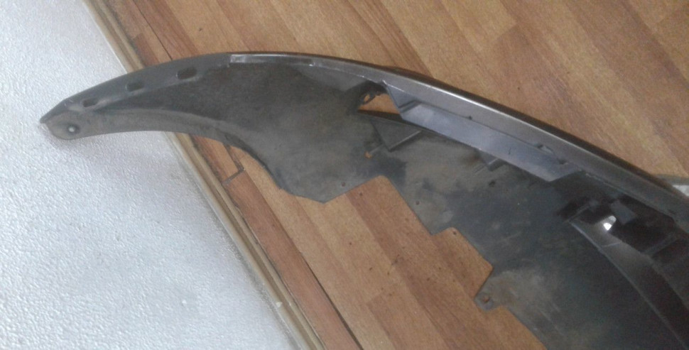 Бампер передний Lada Vesta oem 8450006666 (трещина) (скл-3) Бампер передний Lada Vesta oem 8450006666 (трещина) (скл-3)