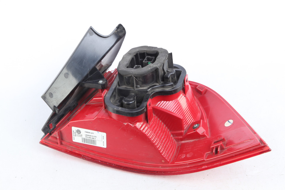 Фонарь левый Volkswagen Touareg 2 2010-2018 oem 7P6945095F