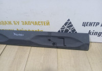 Накладка двери передняя правая бу BMW X2 F39 OEM 51137421440