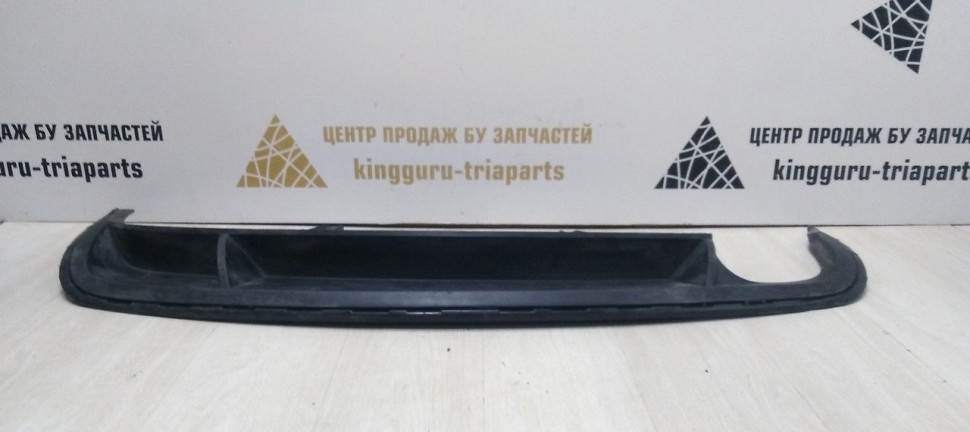 Спойлер заднего бампера Volkswagen Passat B7 11-14 oem 3AE807521A (скл-3)