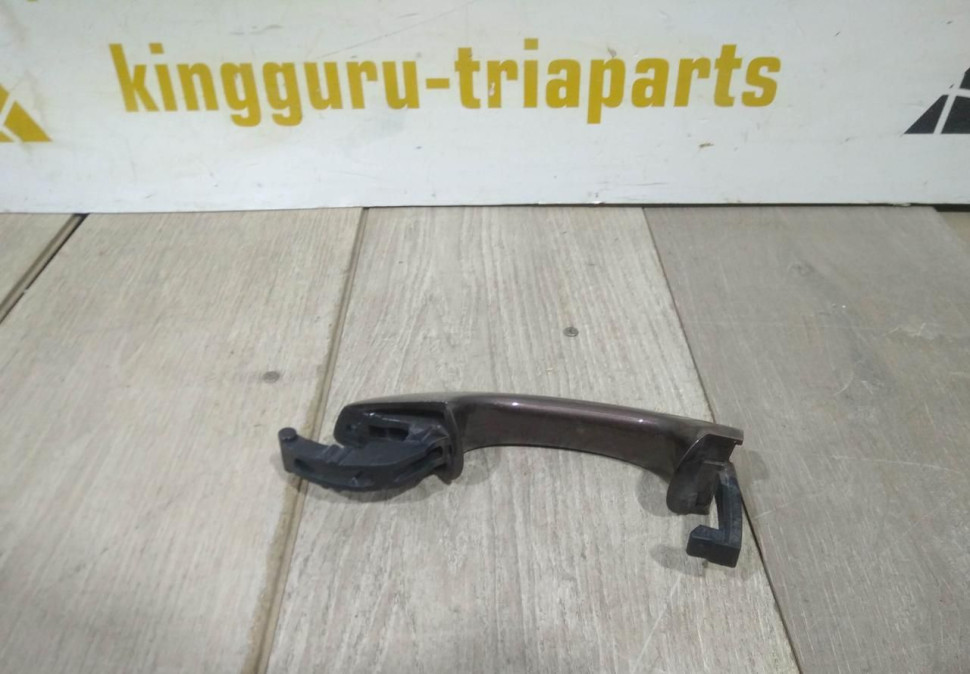 Ручка двери передняя правая бу Skoda Octavia A7 OEM 5G0837206N