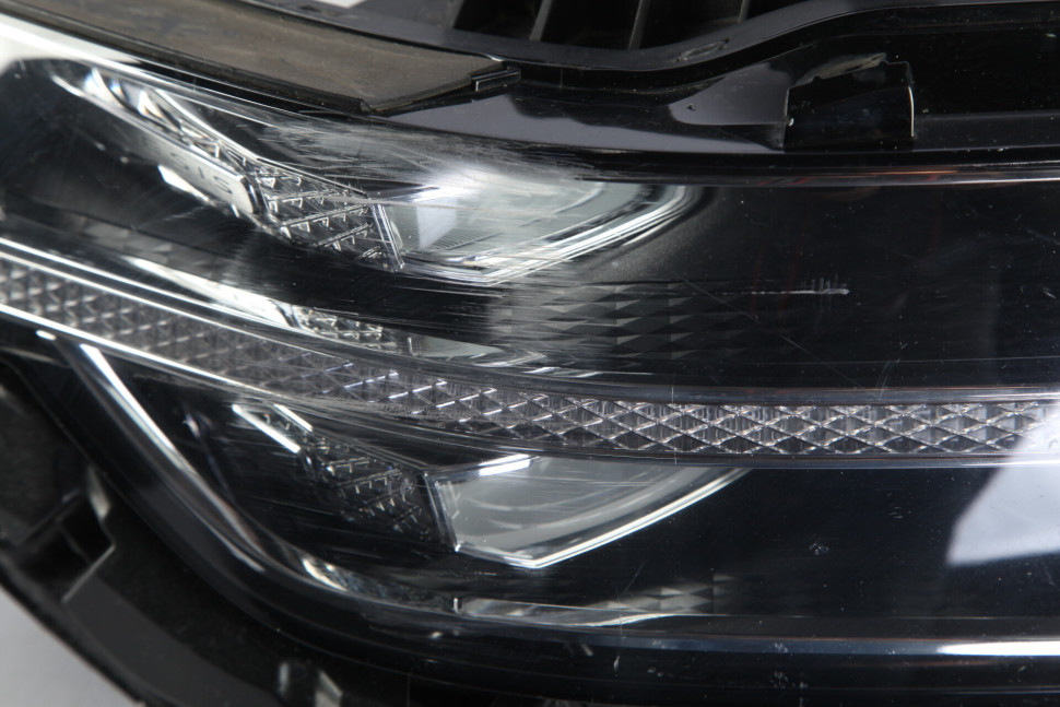 Фара правая LED Genesis G90 рестайлинг 2019 OEM 92102D2500 Фара правая LED Genesis G90 рестайлинг 2019 OEM 92102D2500