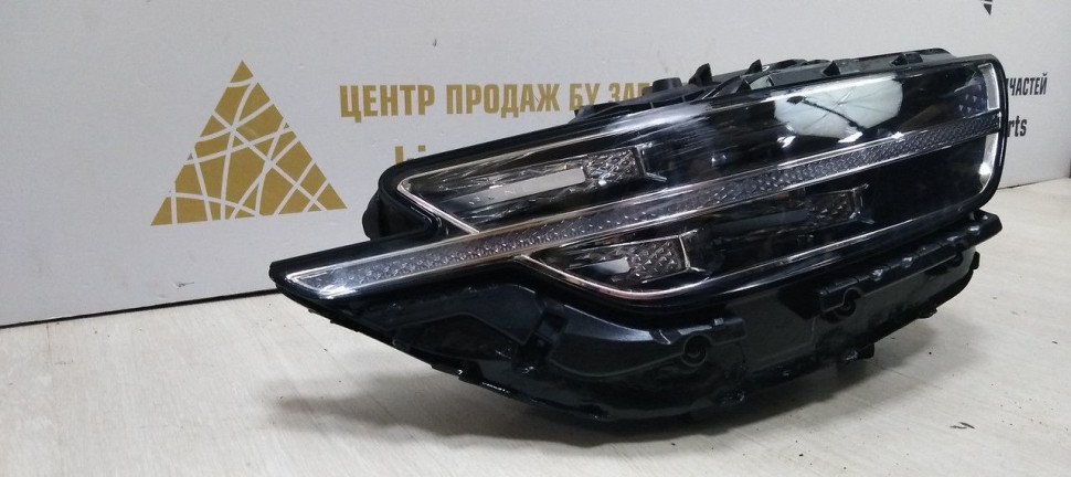 Фара правая LED Genesis G90 рестайлинг 2019 OEM 92102D2500 Фара правая LED Genesis G90 рестайлинг 2019 OEM 92102D2500