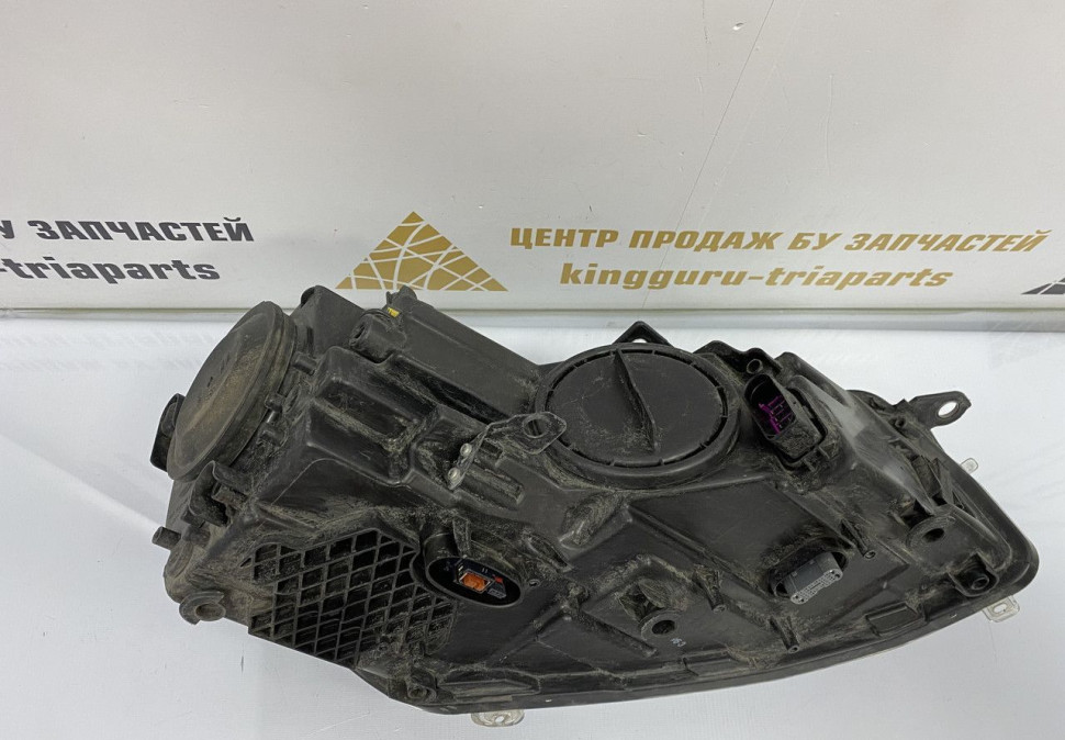 Фара левая Volkswagen Golf 6 2009 OEM 5K1941753B Фара левая Volkswagen Golf 6 2009 OEM 5K1941753B