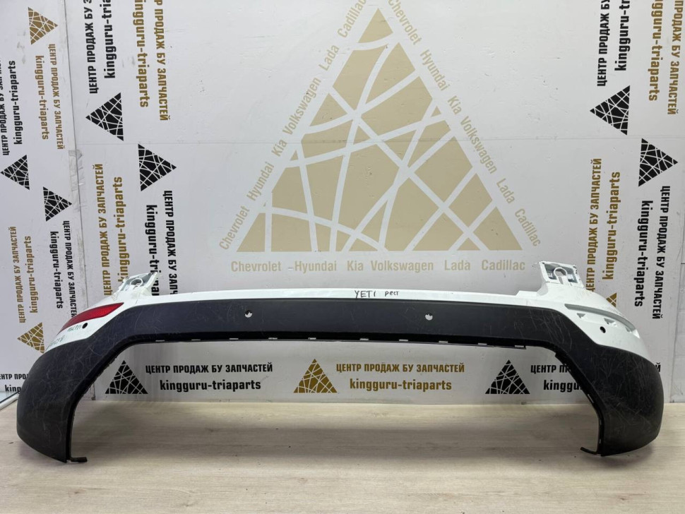 Бампер задний бу Skoda Yeti рестайлинг OEM 5LU807421