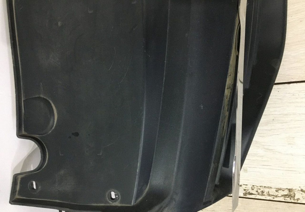 Решетка радиатора Renault Logan 2 OEM 623107605R