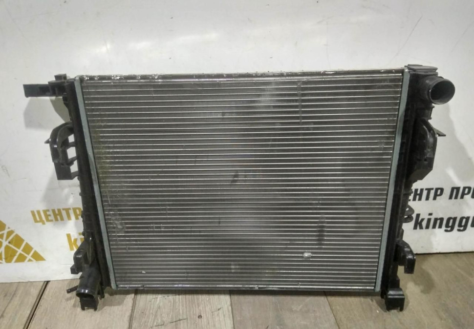 Радиатор охлаждения бу Renault Logan 2 OEM 214105731R Радиатор охлаждения бу Renault Logan 2 OEM 214105731R